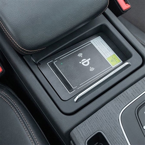 Original ABS Car Mobile Phone Wireless Charger 10W Auto Modification Upgrade QC3.0 PD Interface For Audi Q5 Q5L - Black