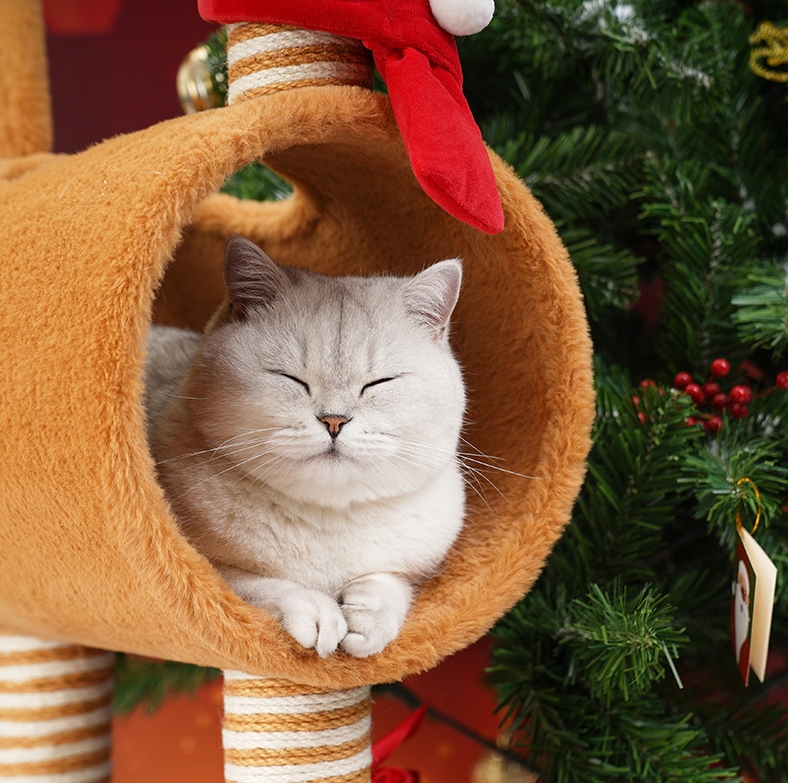 Christmas Elk Cat Tree Small Cat Tower Cats Climbing Tree Cat Condo Cats Nest Scratch Posts kitten Essentials Cat Climber - Brown