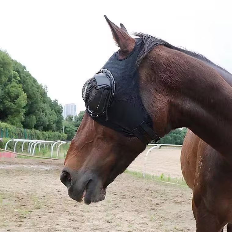 Horse Eye Protection Hood Shatterproof Windproof Sand Prevention Flexible Lens Corneal Ulcers Eye Injuries Horse Fly Mask - Mesh Red